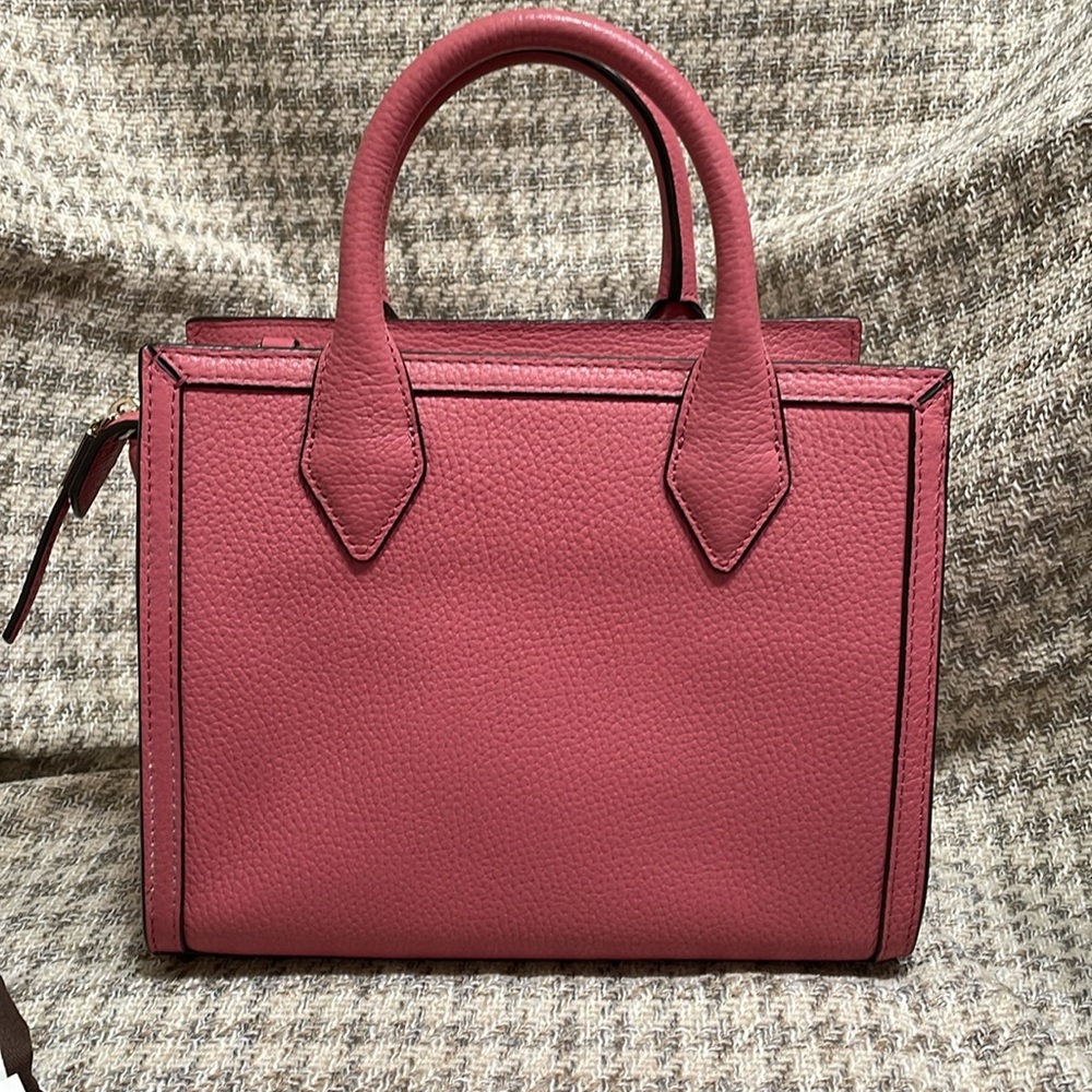 🔥 Henri Bendel Pink leather Mini Rivington with bag charm. - Picture 2 of 10